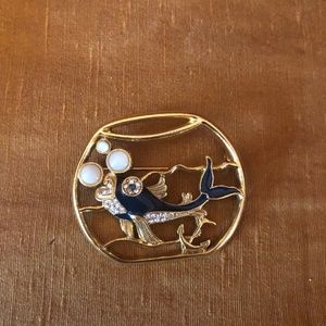 Too cute fishbowl pin